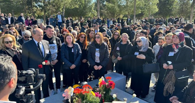 Şampiyon Melekler, kabirleri başında anıldı