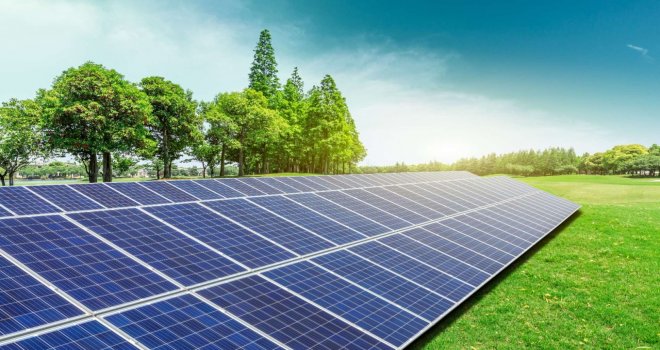 Sanayici için Güneş Enerjisi Tarlası kuruluyor
