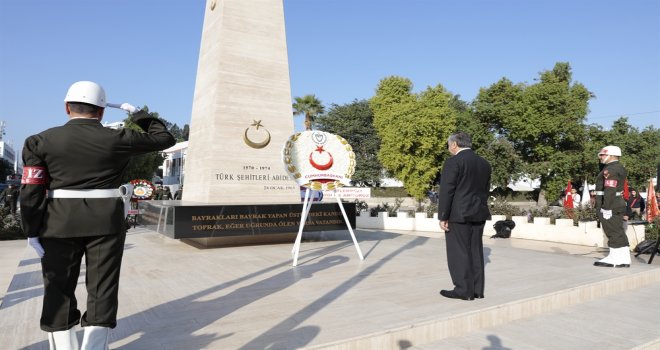 ŞEHİTLER ABİDESİ ÖNÜNDE TÖREN DÜZENLENDİ