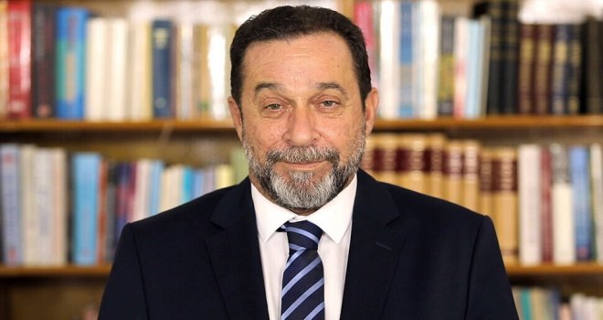 Serdar Denktaş: Erken seçim tarihi belirlenmeli