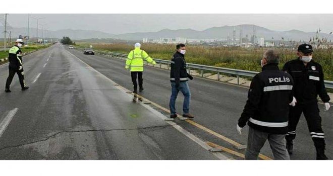 Sokağa çıkma yasağını ihlal eden 7 kişi ve maske takmadan sokağa çıkan 12 kişi tutuklandı