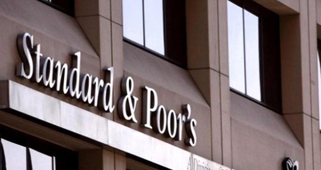 S&P, Türkiye'nin kredi notunu yükseltti