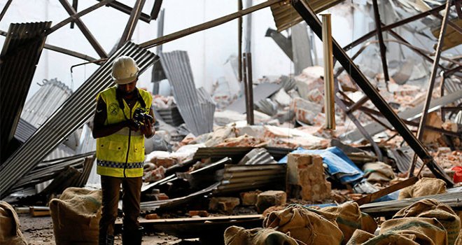 SRİ LANKA'DA BİNA ÇÖKTÜ' 7 ÖLÜ