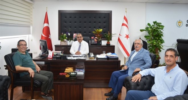 SUCUOĞLU,  DR. FAZIL KÜÇÜK VAKFI MÜTEVELLİ HEYETİ TEMSİLCİLERİNİ KABUL ETTİ