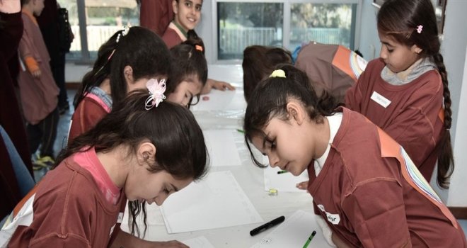 Surlariçi’nde yaşayan 30 çocuk Şubat Tatili Sanat Kampı’na alındı