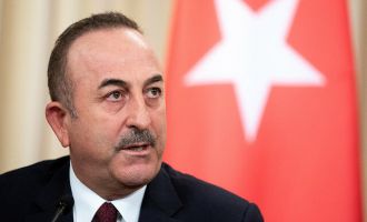 ÇAVUŞOĞLU: “BIDEN'IN İFADELERİ CAHİLCE YAPILMIŞ BİR AÇIKLAMA”