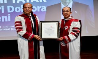 Cumhurbaşkanı Tatar’a, Süleyman Demirel Üniversitesi’nde fahri doktora takdim edildi