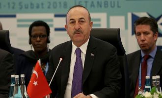 Dışişleri Bakanı Çavuşoğlu: ABD ile ilişkileri ya düzelteceğiz ya da tamamen bozulacak.