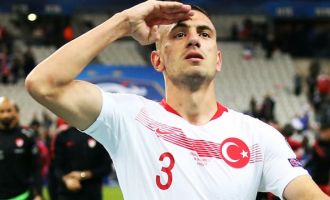 Merih Demiral'a büyük onur! Resmen açıklandı