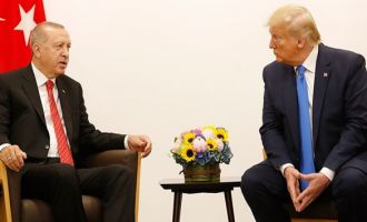 Trump-Erdoğan görüşmesinde dikkat çeken detay! Esper ve Milley de katılmış