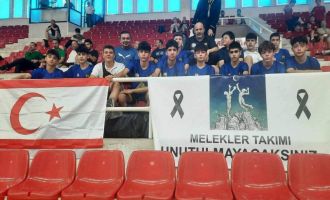 Türkiye 3’üncüsü olan TMK, Şampiyon Melekler’i de unutmadı!