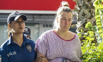Yeni doğan bebeğini havalimanı klozetine atmıştı: 15 yıl hapis cezasına çaptırıldı
