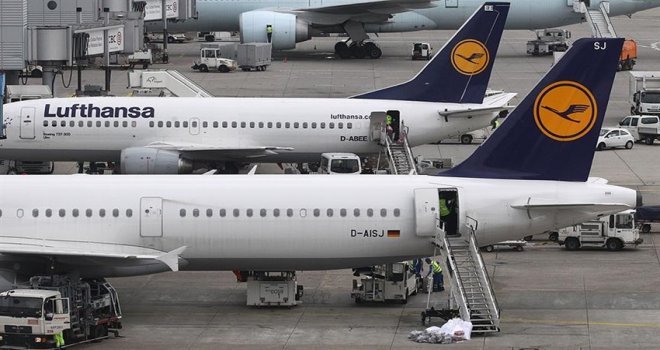 TAHRAN UÇAĞI, RAHATSIZLANAN YOLCU İÇİN İSTANBUL'A İNDİ