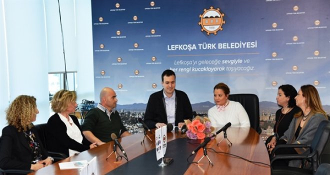 TIP-İŞ HEYETİ, 8 MART NEDENİYLE LEFKOŞA BELEDİYESİ KADIN SIĞINMA EVİ YETKİLİLERİNİ ZİYARET ETTİ