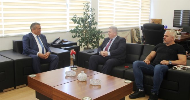 TKP YENİ GÜÇLER GENEL BAŞKANI ÇAKICI ARTER’İ ZİYARET ETTİ.