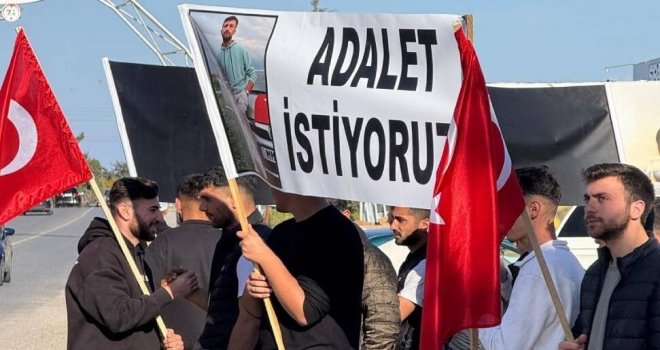 Trafik kazasında hayatını kaybeden Adem Kocabaş’ın sevenleri eylem yaptı