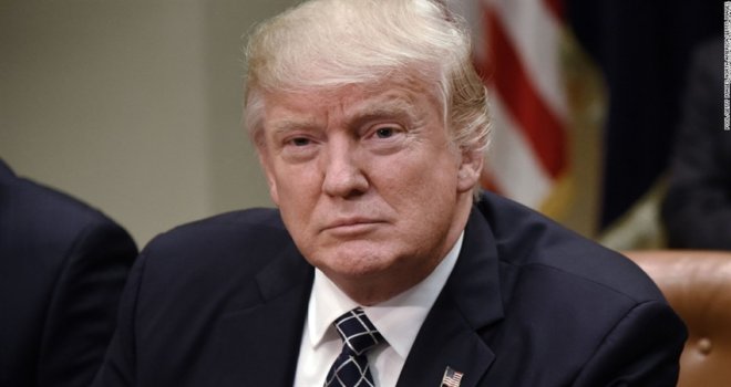 TRUMP VERGİ TASARISININ KONGREDEN GEÇMESİNİ KUTLADI..