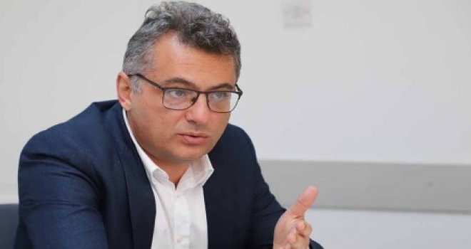 Tufan Erhürman: Müjdelerle oyalanmayı bırakıp, çocuklarımızın geleceği için ciddi adımlar atmalıyız!