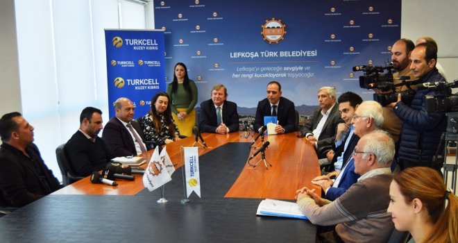 TURKCELL’LE KOŞUYOR MARATONU'NDA TOPLANAN 93 BİN 493 TL’LİK GELİR SOS ÇOCUKKÖYÜ’NE TESLİM EDİLİDİ