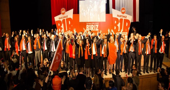 UBP GAZİMAĞUSA’DA MİTİNG DÜZENLEDİ…