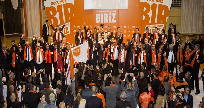 UBP GÜZELYURT’TA MİTİNG DÜZENLEDİ