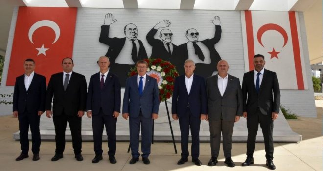 UBP Merkez Teşkilatları ve İlçe Başkanlarından Ünal Üstel’e tam destek