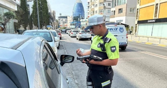 Ülke genelindeki trafik denetimlerinde 2 bin 150 sürücü kontrol edildi: 57 araç trafikten men