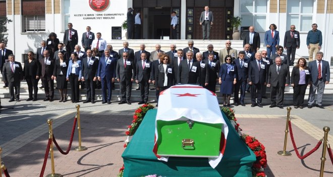 ÜLKENİN TANINMIŞ CERRAHLARINDAN DR. KAYA BEKİROĞLU SON YOLCULUĞUNA UĞURLANDI