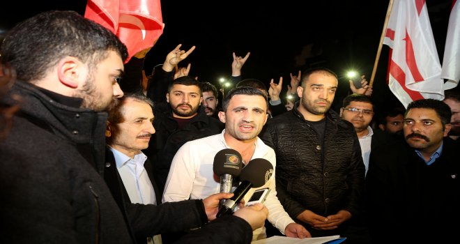 ÜLKÜ OCAKLARI AFRİKA GAZETESİNİ PROTESTO ETTİ