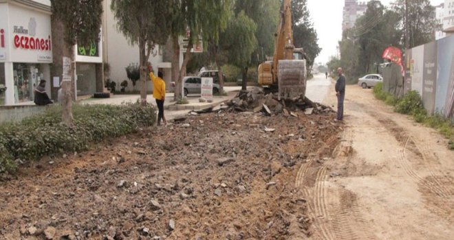 Uluçam yolu yeniden yapılıyor