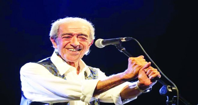 Usta sanatçı Edip Akbayram 75 yaşında hayatını kaybetti