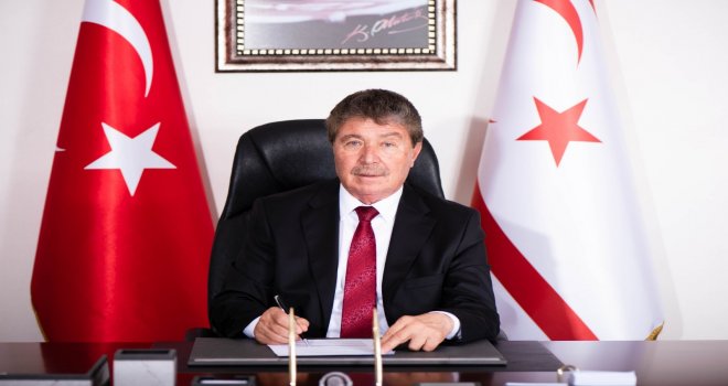 Üstel: Bir yandan barış çağrısı yapan Rumlar, diğer taraftan silahlanıyor