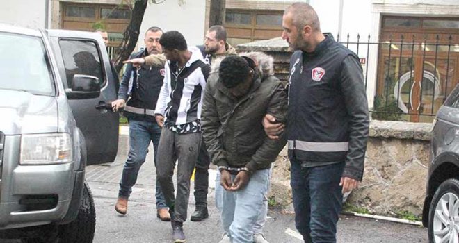 ''Uyuşturucu sattığını itiraf etti''