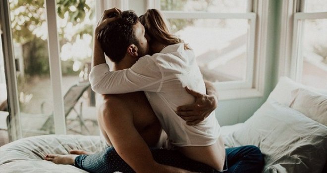 Uzun Süreli İlişkilerde Mutlu Çiftlerin Çok İyi Bildiği 7 Seks Sırrı