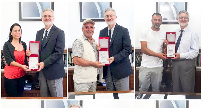 Vakıflar İdaresi’nden “iyilik lideri” plaketi