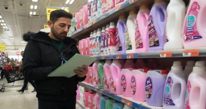 Vergi Dairesi elemanları marketlerde kâr oranı denetimi yaptı
