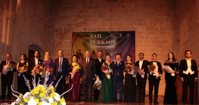 XXII. TÜRKSOY OPERA GÜNLERİ ETKİNLİĞİNİN KKTC KONSERİ DÜN AKŞAM GERÇEKLEŞTİRİLDİ