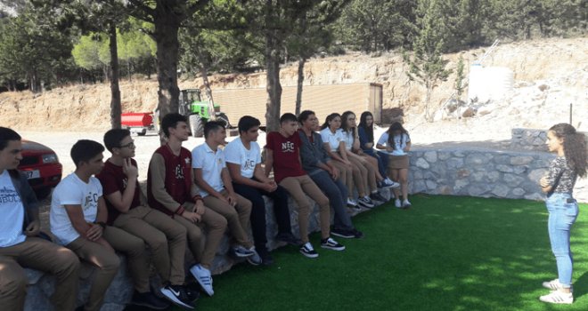 Yakın Doğu Koleji öğrencileri Taşkent Doğa Parkı’nı ziyaret etti