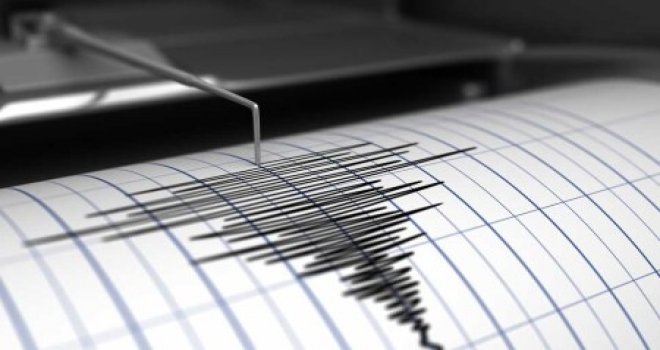 Yunanistan'da peş peşe iki büyük deprem