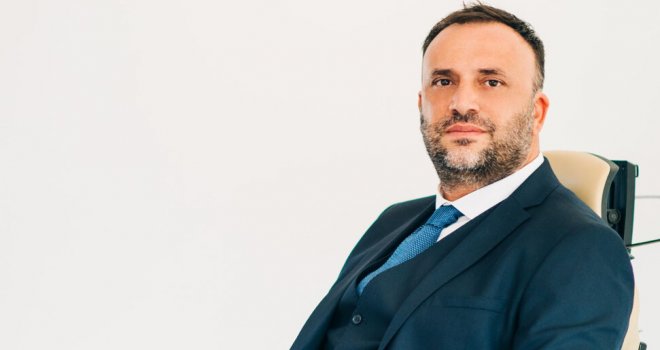 Zeki Çeler: Ünal Üstel istikrarını kaybettiğini kabul edip erken seçime gitmeli