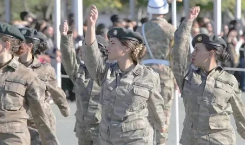 Güney Kıbrıs’ta kadınlardan gönüllü askerliğe düşük ilgi