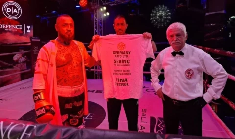 "Demir Yumruk" Metin Turunç, İstanbul'da aldığı galibiyetini Şampiyon Melekler’e adadı