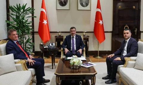 Erhan Arıklı, Cevdet Yılmaz ile görüştü: Hedef, Ercan’ı uluslararası uçuşa hazır hale getirmek