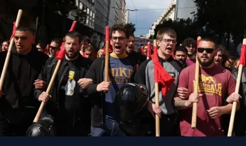 Yunanistan'da eğitim protestosu: Binlerce kişi Atina sokaklarını doldurdu